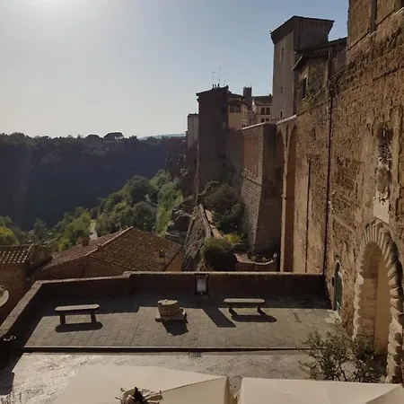 Penzion La Torre Della Piramide